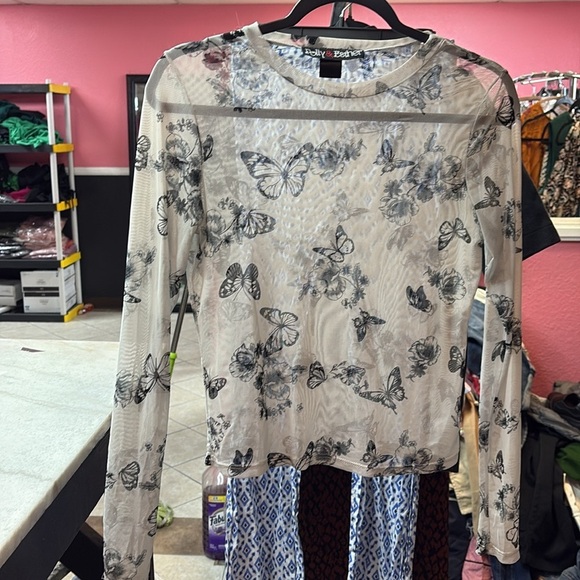 Floral Butterfly Print Women's Top - Picture 5 of 5